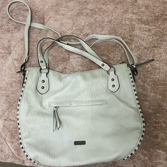 Light grey Jessica Simpson purse - Picture 4 of 6